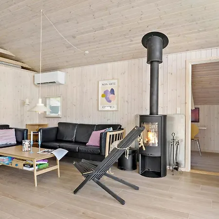 Bjert 45 * Binderup Strand