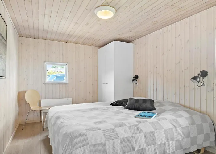 Bjert 45 * Binderup Strand